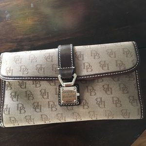 🌺Dooney And Bourke Vintage Wallet EUC